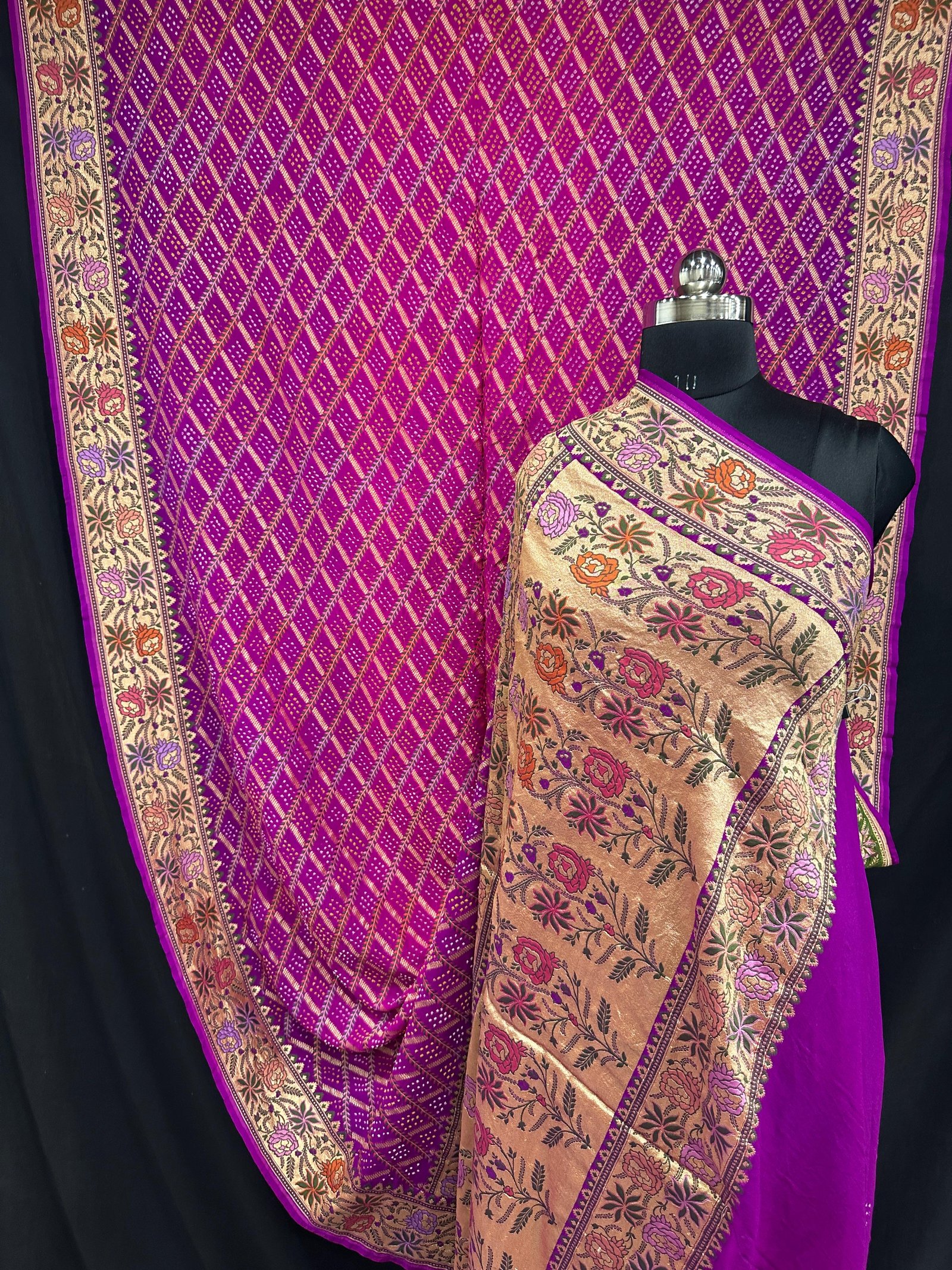 Banarasi Bandhani Tilfi Saree A Masterpiece of Elegance - Magenta Rani Shaded 